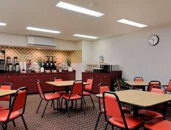 Microtel Inn & Suites By Wyndham Seneca Falls Restoran foto