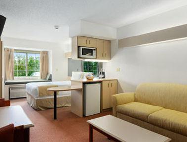 Microtel Inn & Suites By Wyndham Seneca Falls Ruang foto
